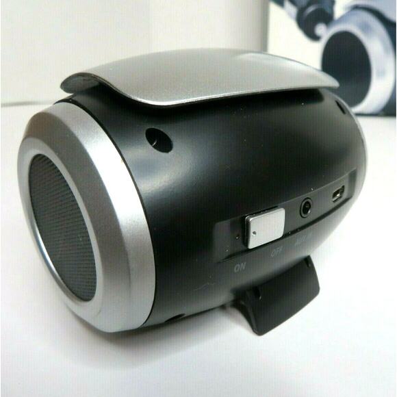 Ematic Accessory Kit for Apple iPad iPhone & iPod w/ Bluetooth Speaker & Earbuds - Picture 2 of 12